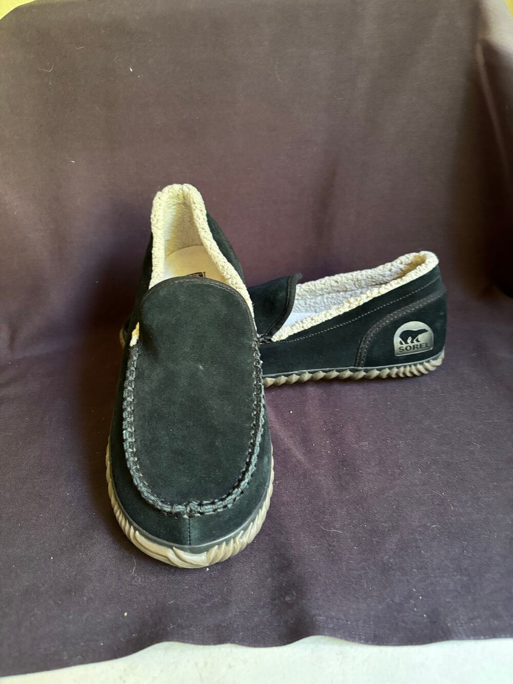 Men’s SOREL Dude Moc Mocassin Slippers Black Suede Lined Indoor Outdoor size 9.5